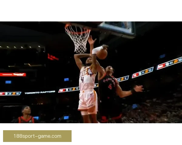 富尔茨迎来猛龙生涯首秀 接巴恩斯精准助攻命中首球