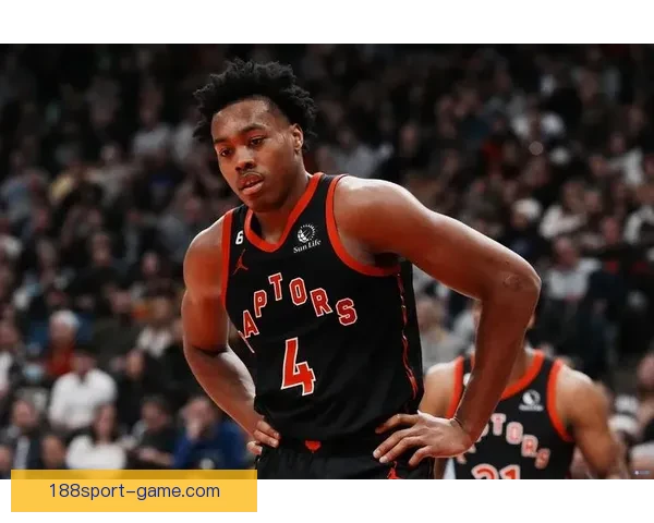 富尔茨迎来猛龙生涯首秀 接巴恩斯精准助攻轻松命中首球